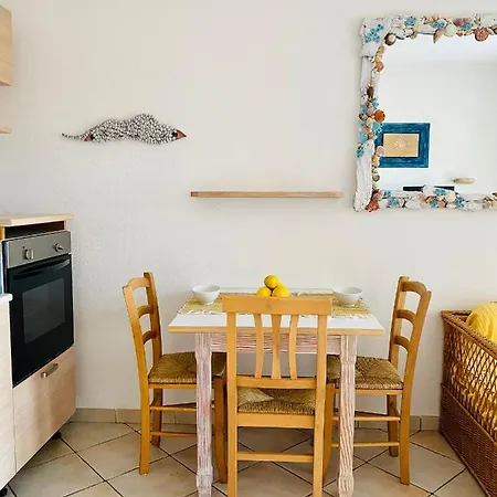 Casa Strelitzia Holiday home *