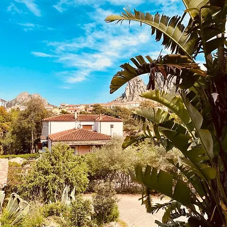 Holiday home Casa Strelitzia San Pantaleo